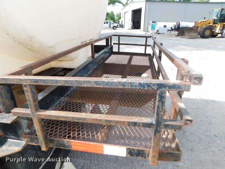 image for item DK8550 1993 Freightliner FLD120  nurse tank truck