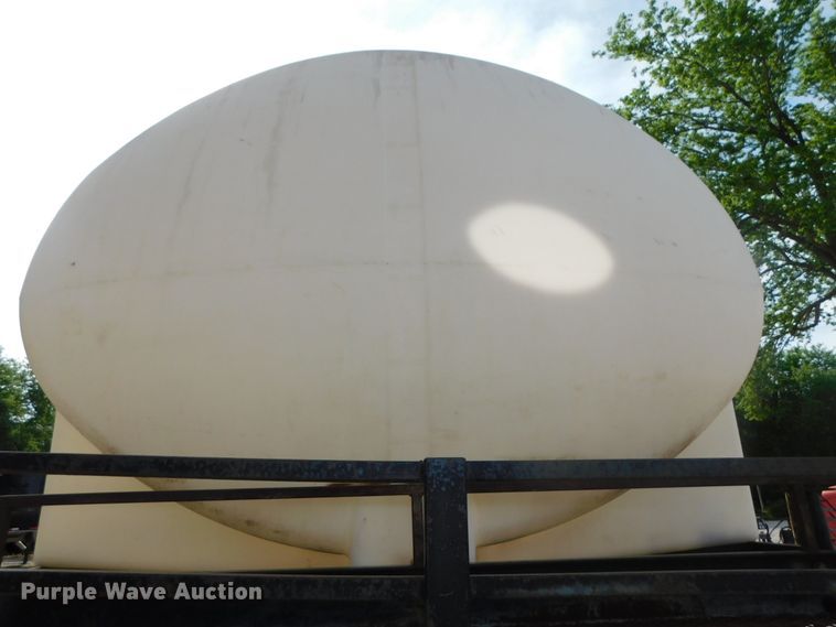 image for item DK8550 1993 Freightliner FLD120  nurse tank truck