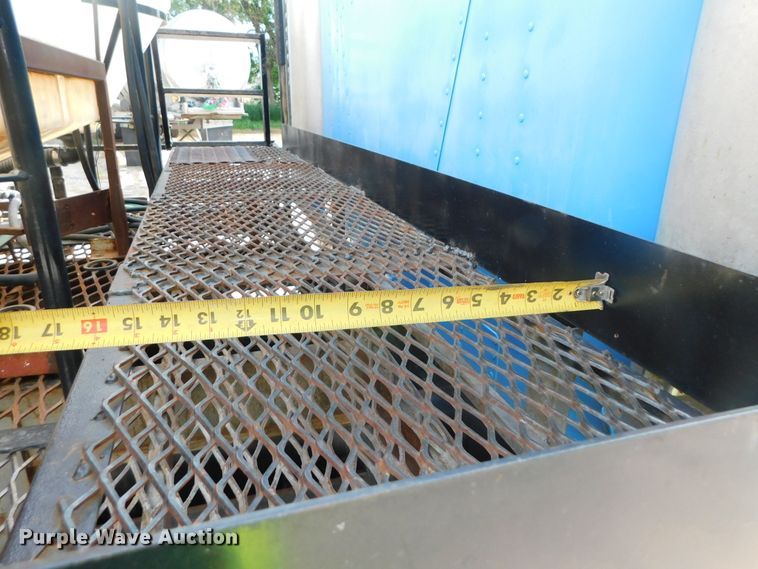 image for item DK8550 1993 Freightliner FLD120  nurse tank truck