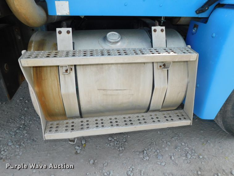 image for item DK8550 1993 Freightliner FLD120  nurse tank truck