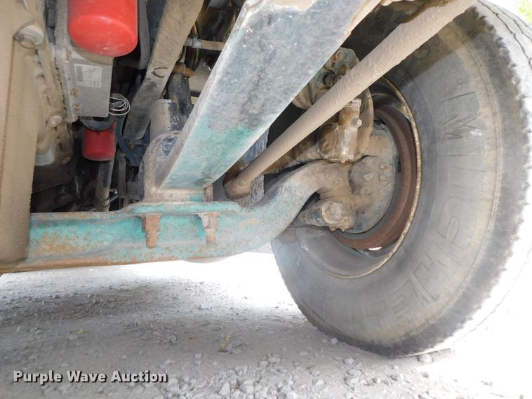 image for item DK8550 1993 Freightliner FLD120  nurse tank truck