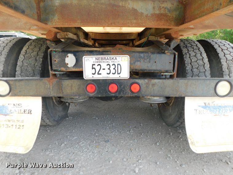 image for item DK8550 1993 Freightliner FLD120  nurse tank truck