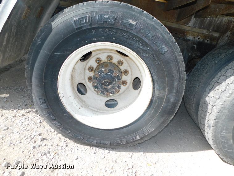 image for item DK8550 1993 Freightliner FLD120  nurse tank truck