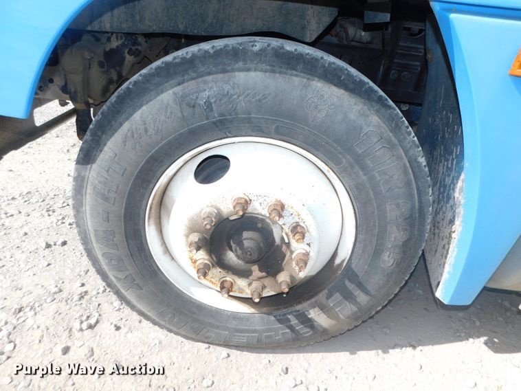 image for item DK8550 1993 Freightliner FLD120  nurse tank truck