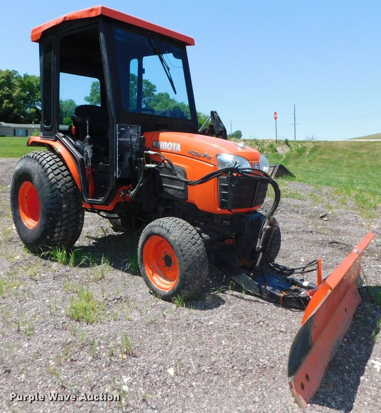 image for item DK8557 2007 Kubota B2630  MFWD tractor