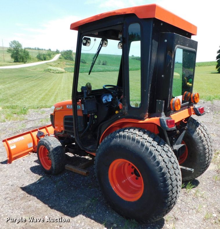 image for item DK8557 2007 Kubota B2630  MFWD tractor