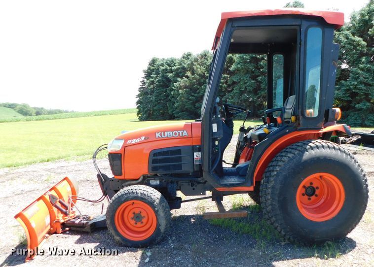 image for item DK8557 2007 Kubota B2630  MFWD tractor