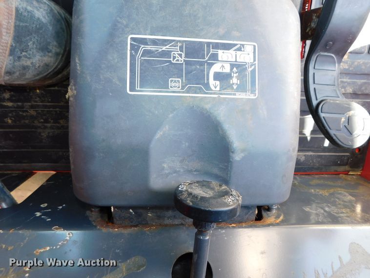 image for item DK8557 2007 Kubota B2630  MFWD tractor