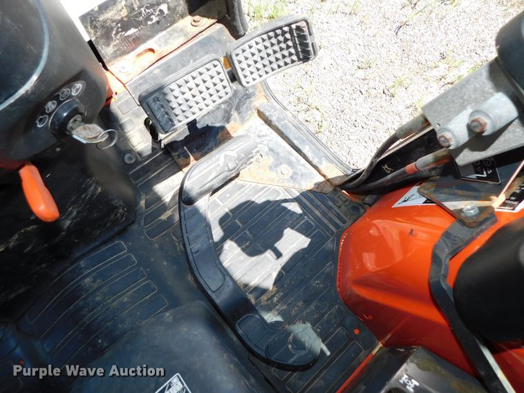 image for item DK8557 2007 Kubota B2630  MFWD tractor