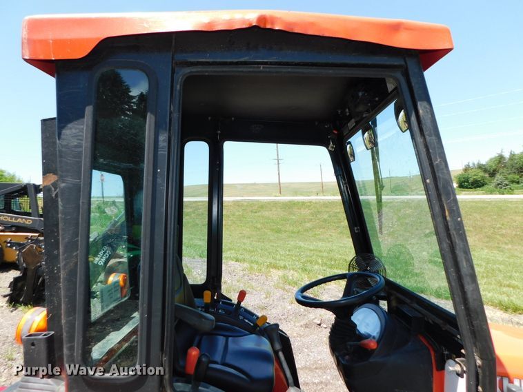 image for item DK8557 2007 Kubota B2630  MFWD tractor