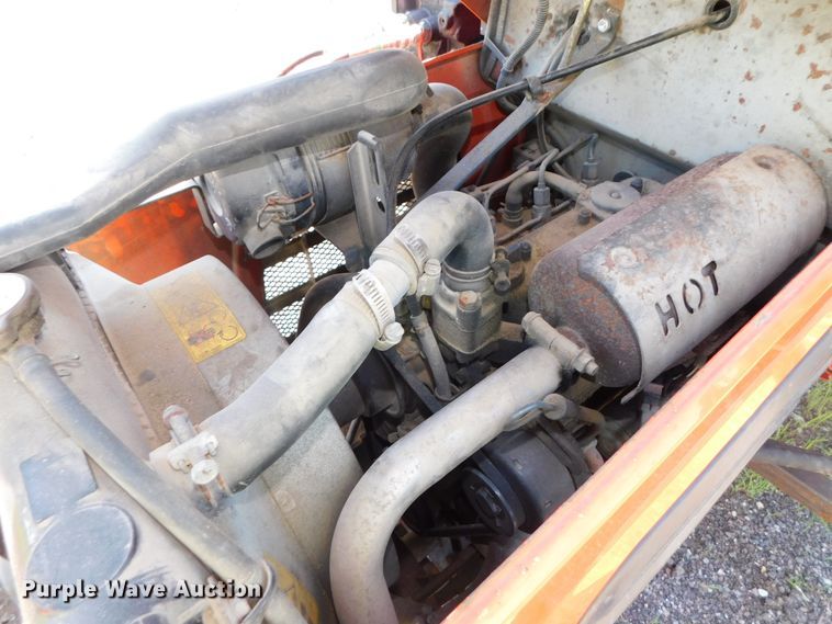 image for item DK8557 2007 Kubota B2630  MFWD tractor