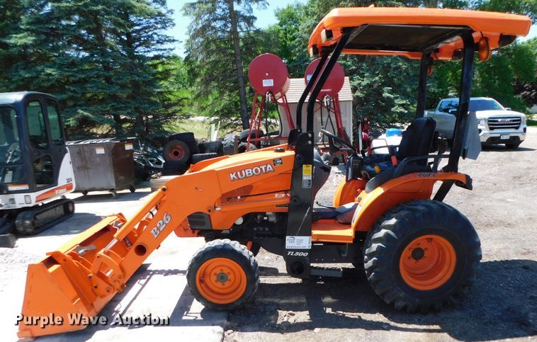 image for item DK8558 Kubota B26  MFWD tractor