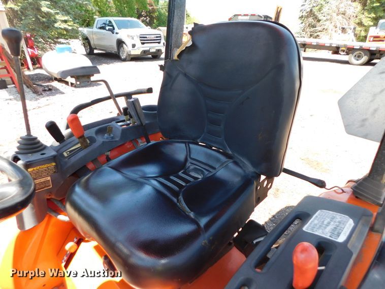 image for item DK8558 Kubota B26  MFWD tractor