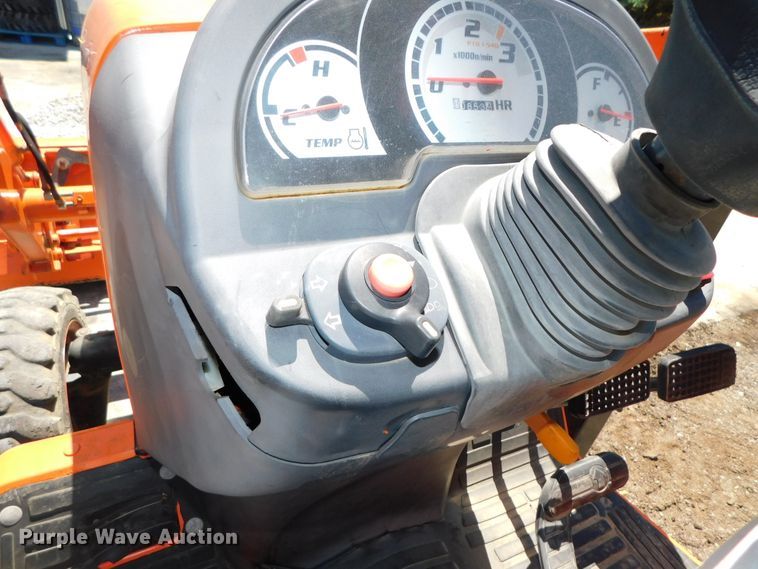 image for item DK8558 Kubota B26  MFWD tractor