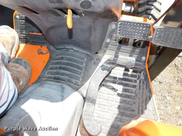 image for item DK8558 Kubota B26  MFWD tractor