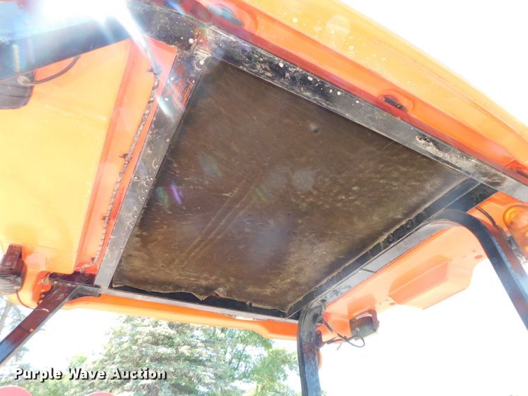 image for item DK8558 Kubota B26  MFWD tractor