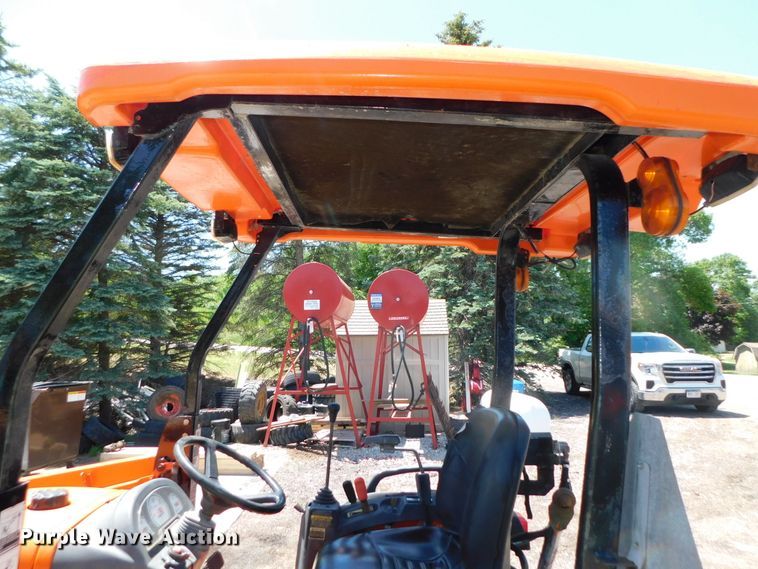 image for item DK8558 Kubota B26  MFWD tractor