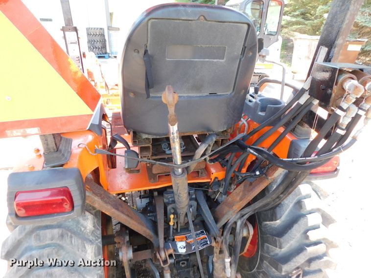 image for item DK8558 Kubota B26  MFWD tractor