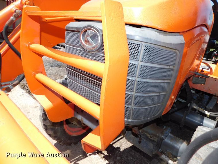 image for item DK8558 Kubota B26  MFWD tractor