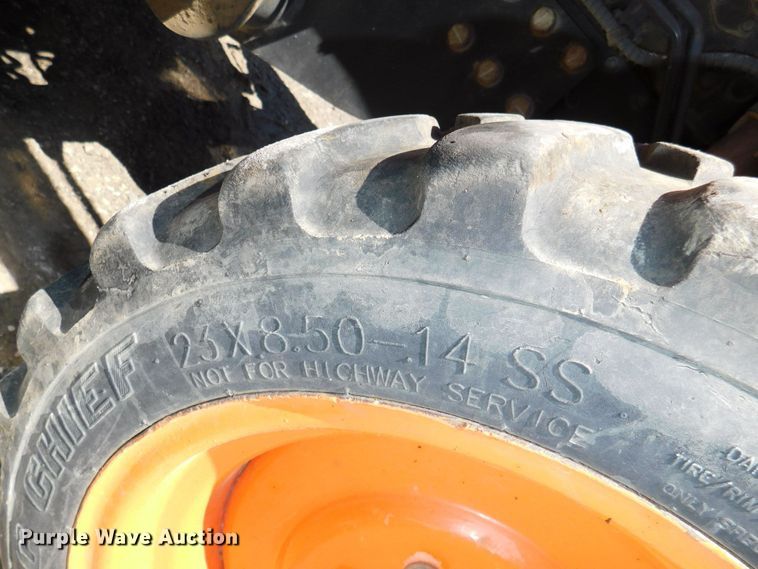 image for item DK8558 Kubota B26  MFWD tractor