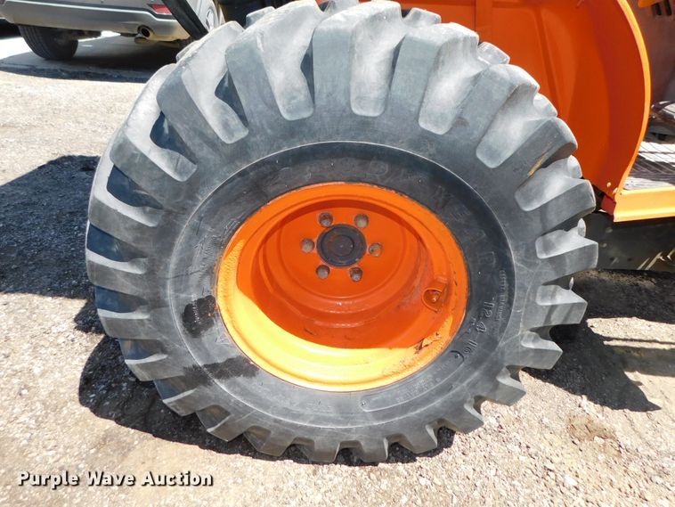 image for item DK8558 Kubota B26  MFWD tractor