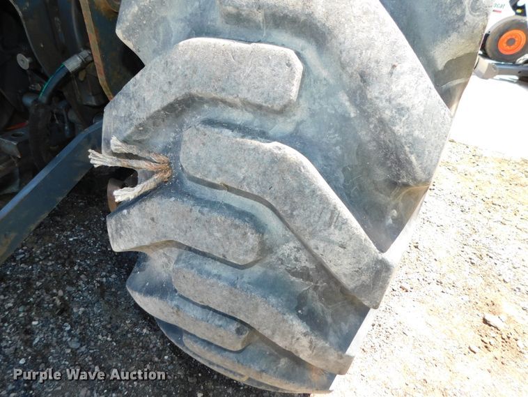 image for item DK8558 Kubota B26  MFWD tractor