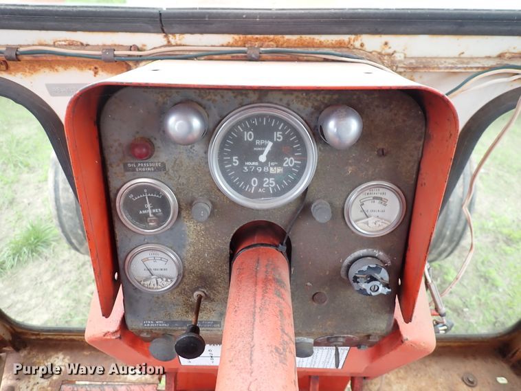 image for item DL7520 Allis Chalmers 190  tractor