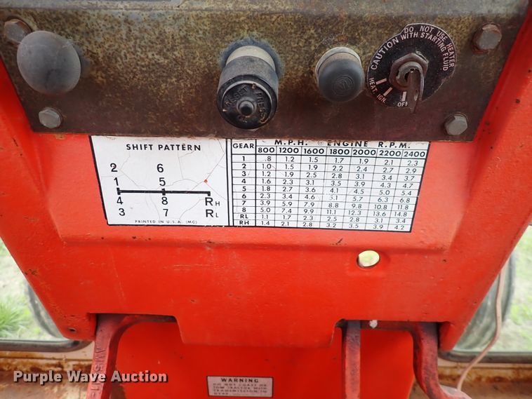 image for item DL7520 Allis Chalmers 190  tractor