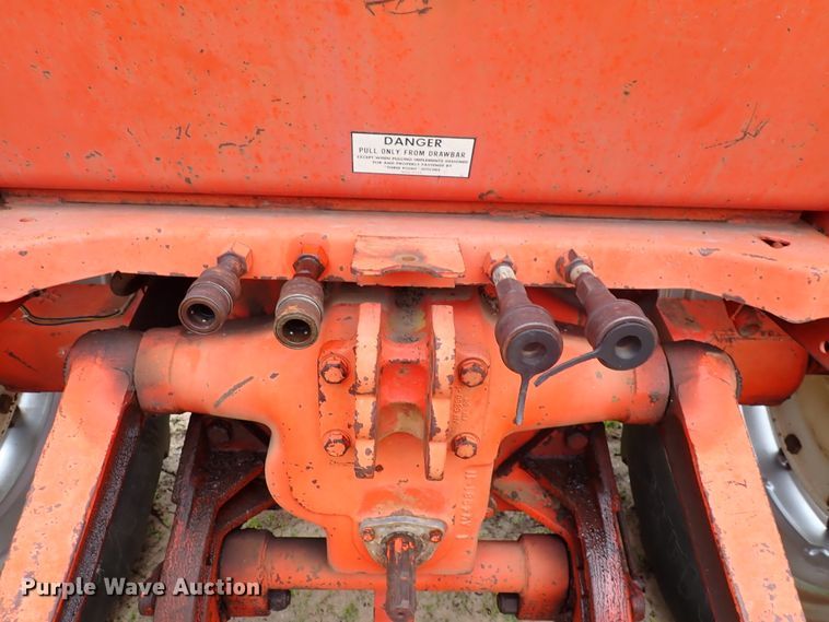 image for item DL7520 Allis Chalmers 190  tractor