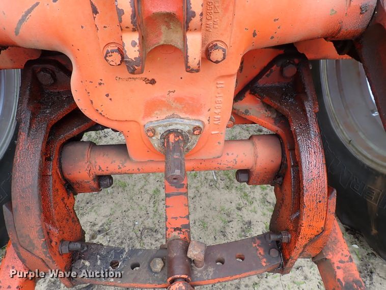 image for item DL7520 Allis Chalmers 190  tractor