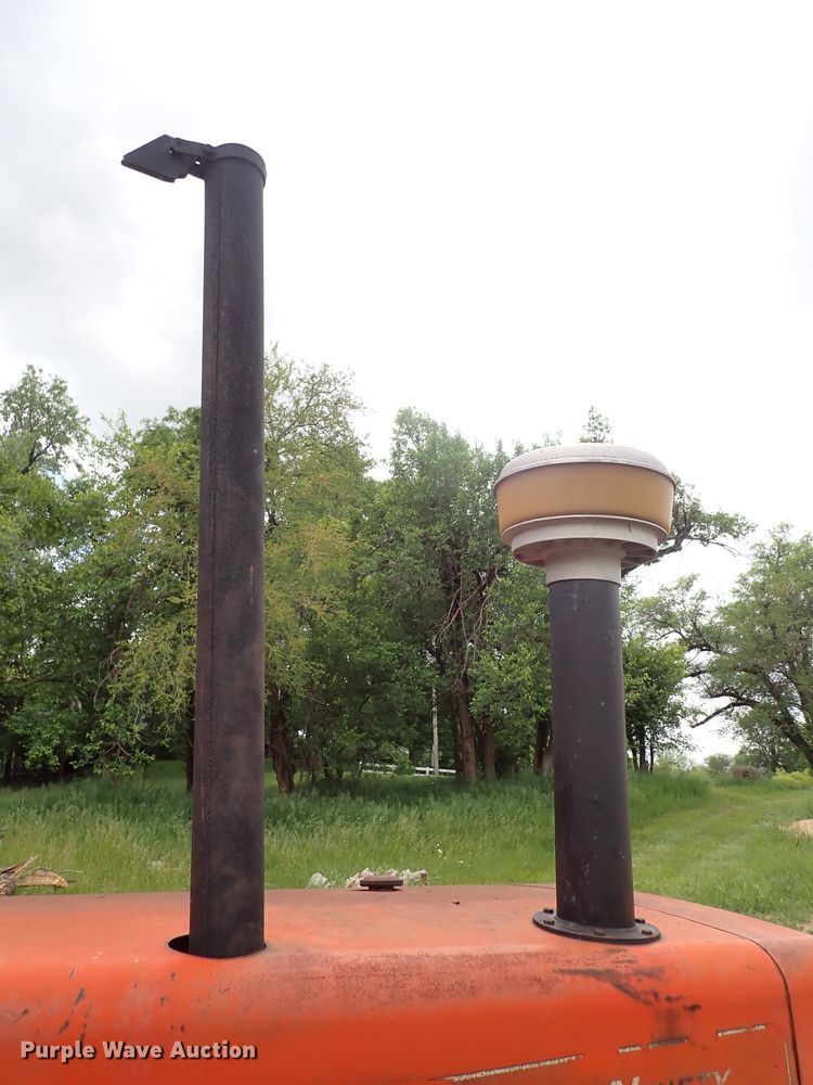 image for item DL7520 Allis Chalmers 190  tractor