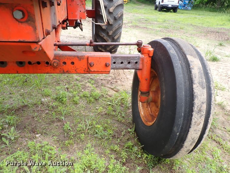 image for item DL7520 Allis Chalmers 190  tractor