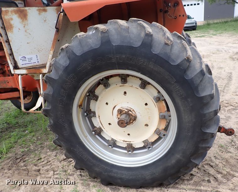 image for item DL7520 Allis Chalmers 190  tractor