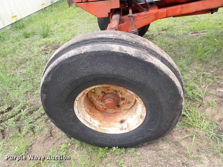 image for item DL7520 Allis Chalmers 190  tractor