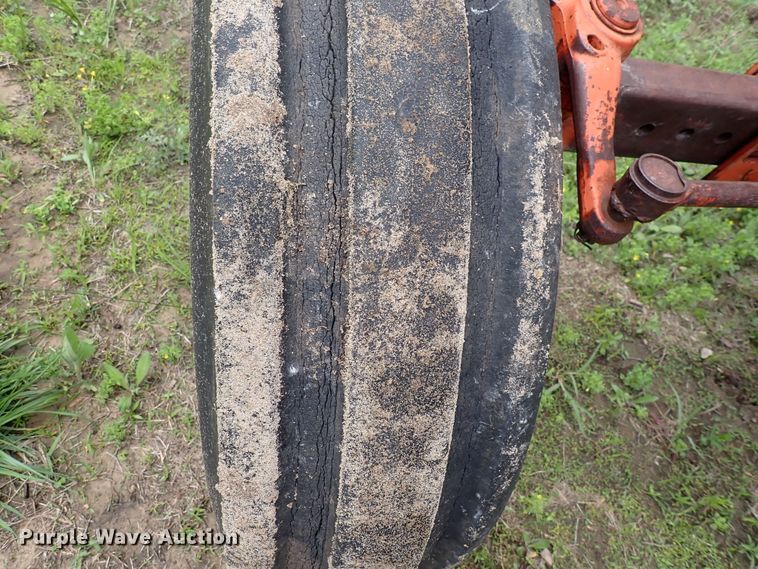 image for item DL7520 Allis Chalmers 190  tractor