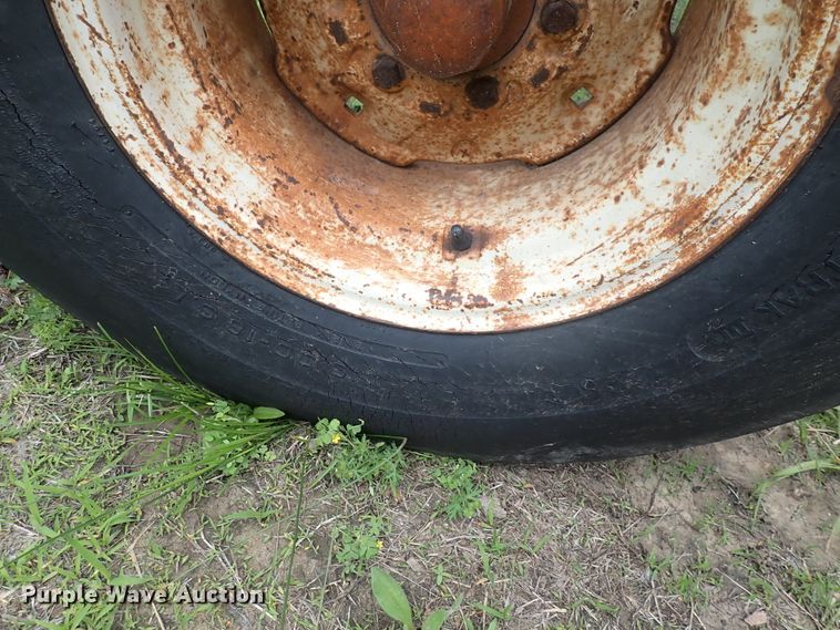 image for item DL7520 Allis Chalmers 190  tractor