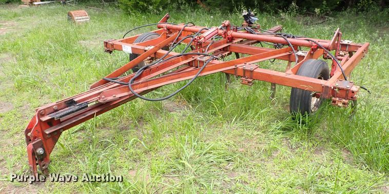 image for item DL7521 International 55  chisel