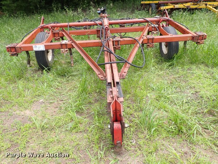 image for item DL7521 International 55  chisel