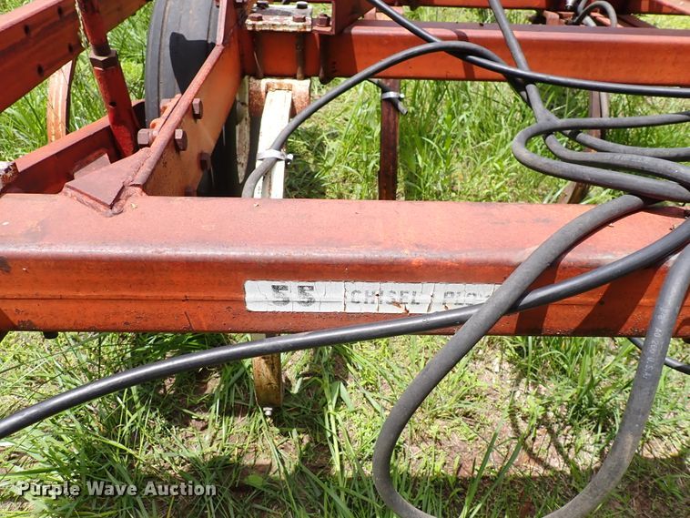 image for item DL7521 International 55  chisel