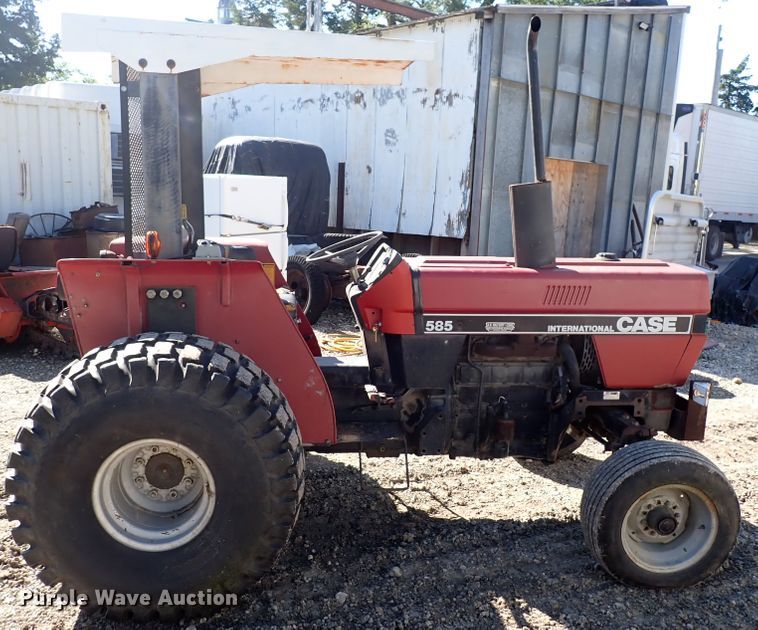 image for item DL7526 1990 Case IH 585  tractor