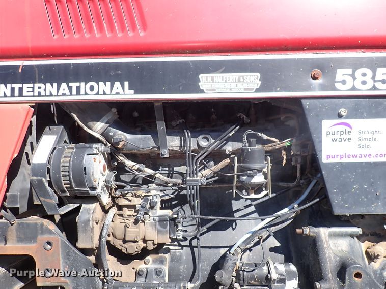 image for item DL7526 1990 Case IH 585  tractor