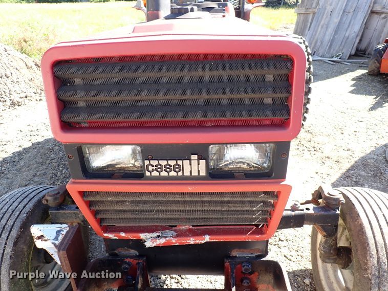 image for item DL7526 1990 Case IH 585  tractor