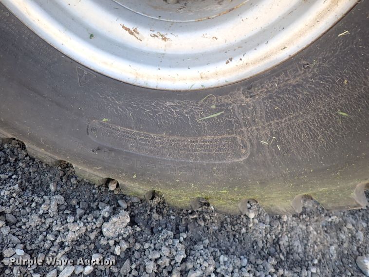 image for item DL7526 1990 Case IH 585  tractor