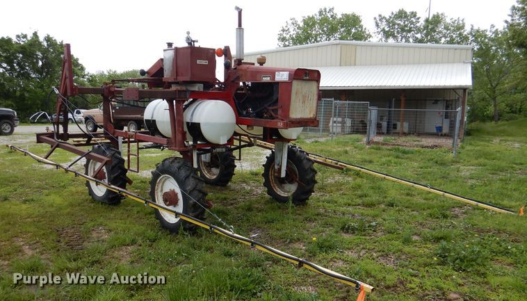 image for item DL8173 Hagie 470  Hi-Tractor sprayer