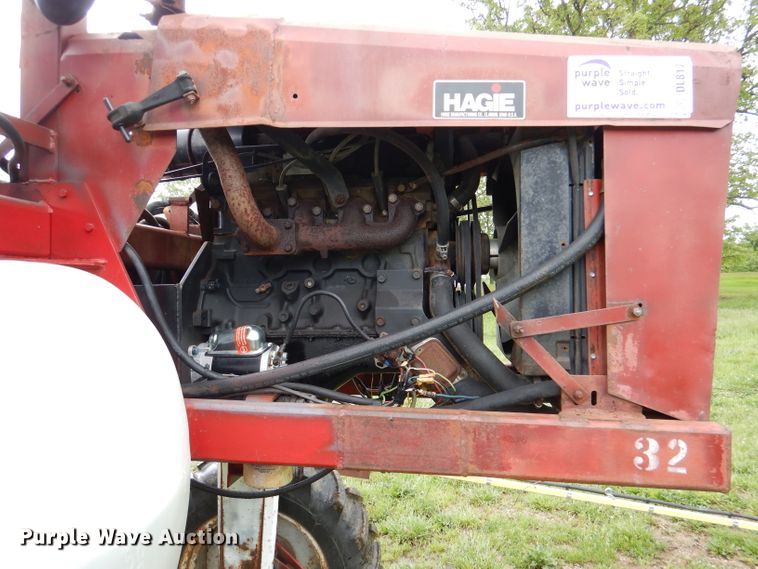 image for item DL8173 Hagie 470  Hi-Tractor sprayer