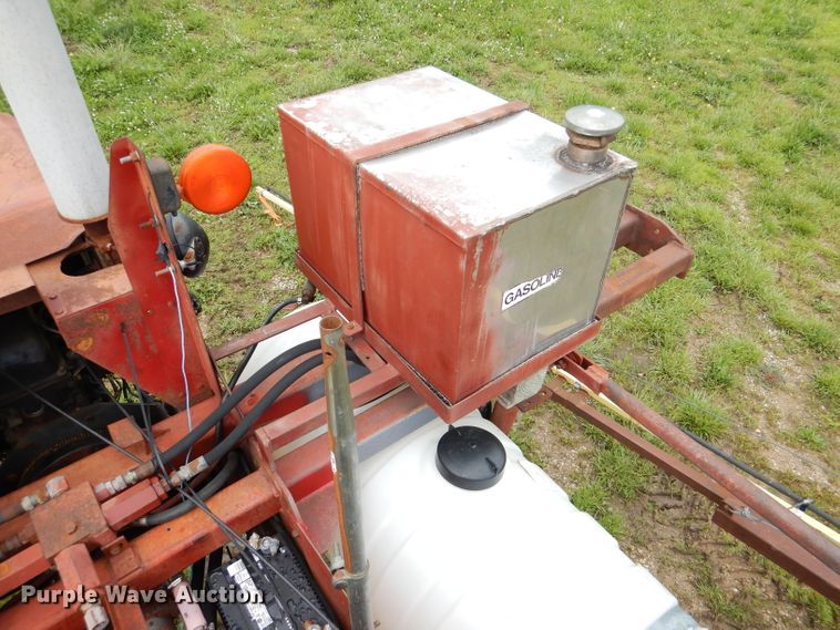 image for item DL8173 Hagie 470  Hi-Tractor sprayer