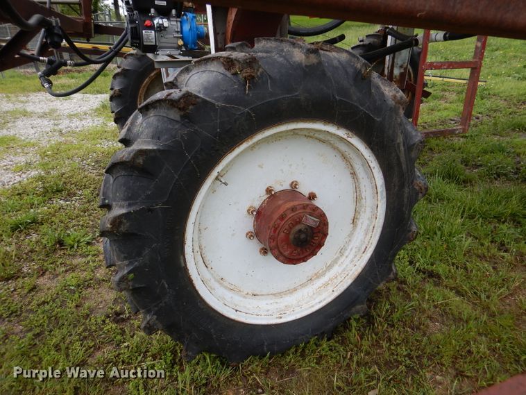 image for item DL8173 Hagie 470  Hi-Tractor sprayer