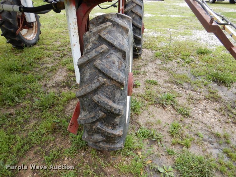 image for item DL8173 Hagie 470  Hi-Tractor sprayer