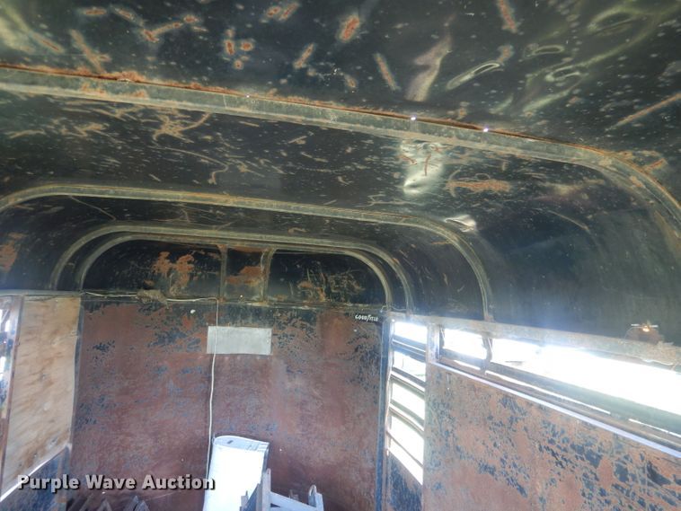 image for item FI9117 Circle H  livestock trailer