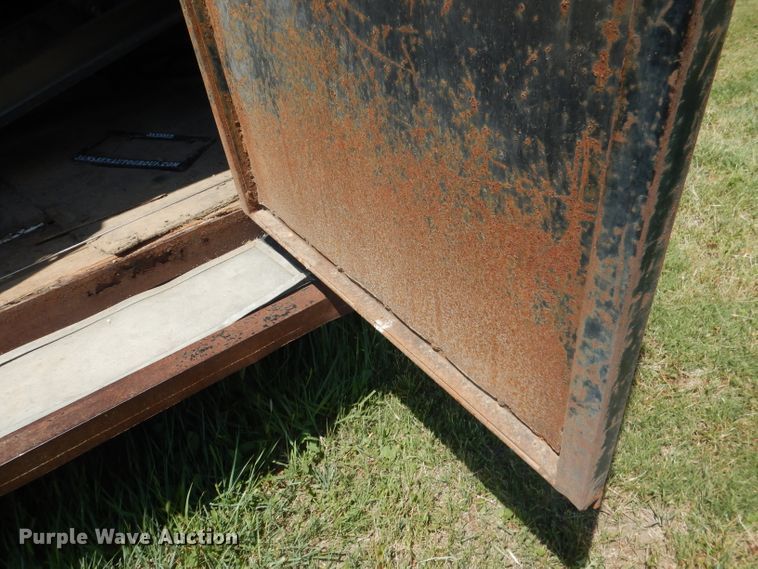 image for item FI9117 Circle H  livestock trailer